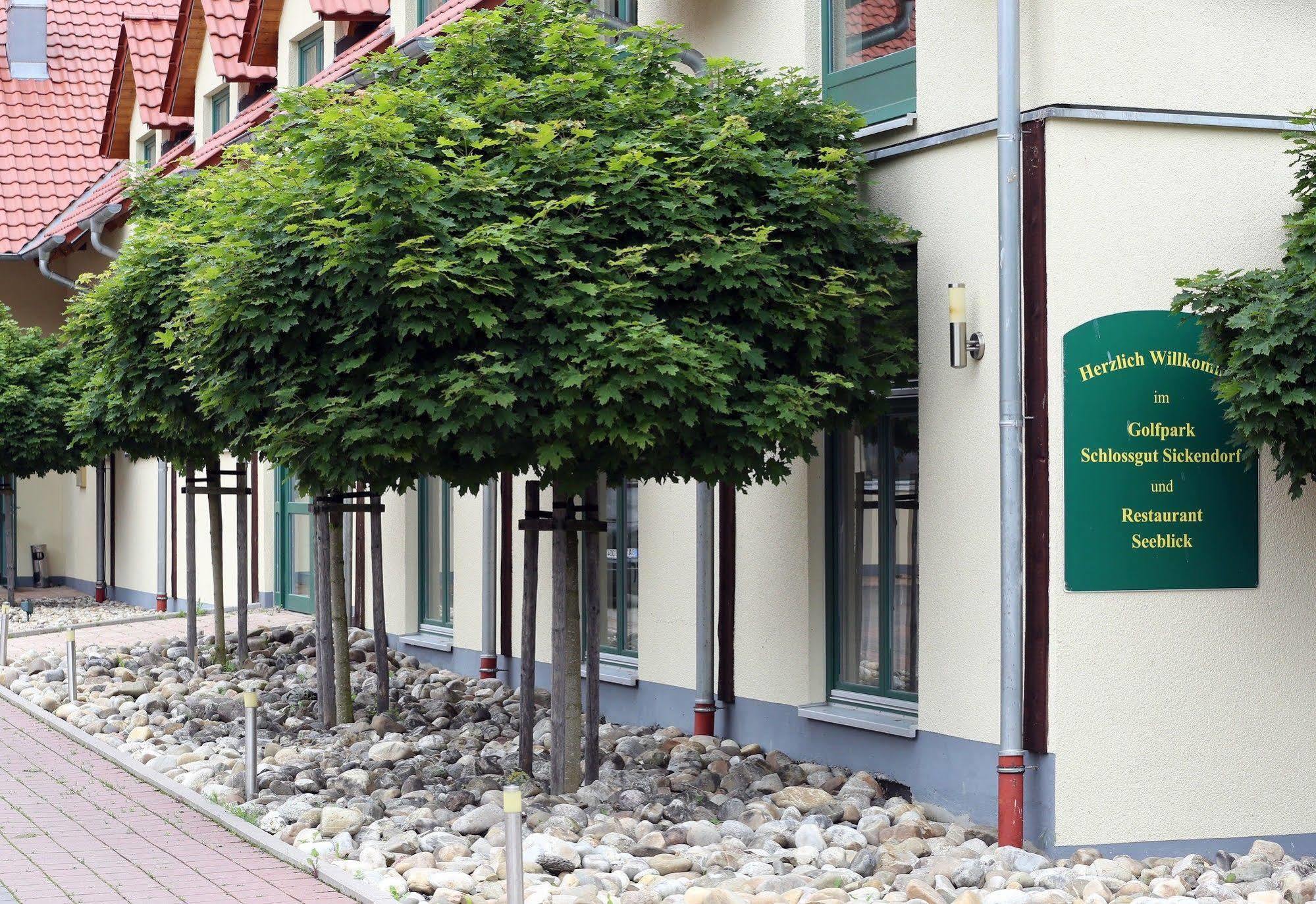 Apartments Golfpark Schlossgut Sickendorf Lauterbach Exterior foto